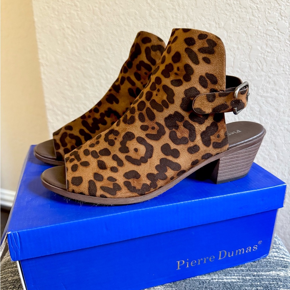 Pierre Dumas Women's Brown Leopard Peep Toe Ankle Booties